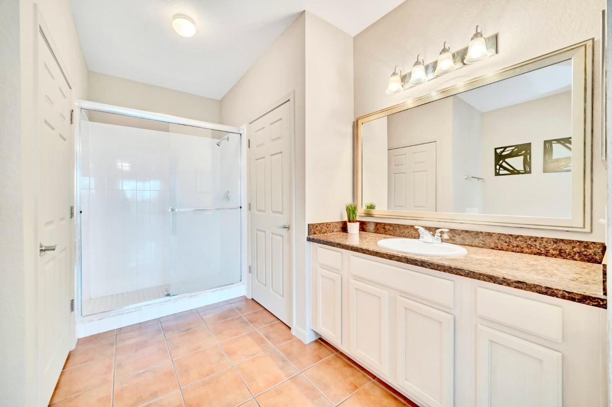 Bright Condo - 2Br With Pool & Hot Tub, Near Disney! Orlando Extérieur photo